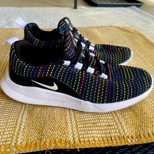 Nike sneakers - hardly worn